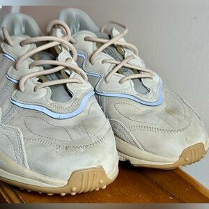 Adidas Ozweego Mens 10.5 Sneakers Gym Shoes Beige Tan